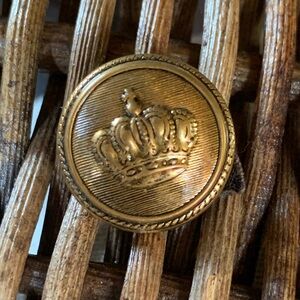 Set of 3 antique livery buttons from the UK